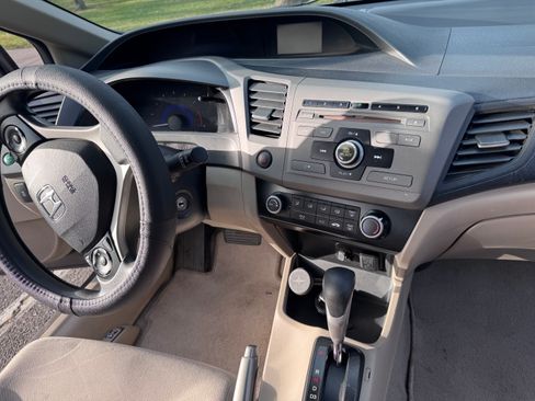 Used 2012 Honda Civic LX image 10