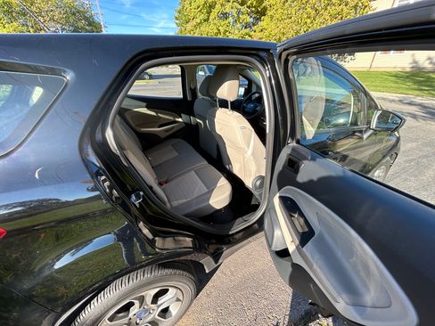 Used 2019 Ford EcoSport S FWD image 4