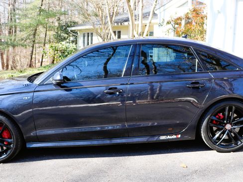 Used 2017 Audi S6 Premium Plus w/ S6 Sport Package image 6