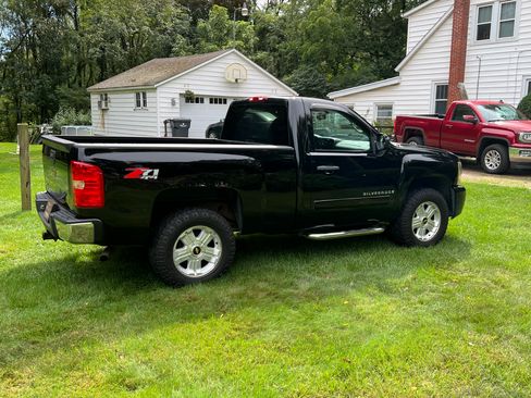 Used 2008 Chevrolet Silverado 1500 LT w/ Suspension Package, Off-Road AWD/4WD image 7