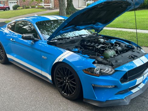 Used 2022 Ford Mustang GT RWD image 19