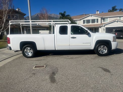 Used 2010 Chevrolet Silverado 1500 LT w/ Power Pack Plus image 9