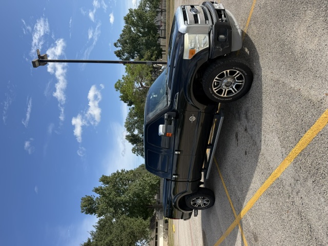 Used 2013 Ford F250 Platinum w/ FX4 Off Road Pkg AWD/4WD image 6