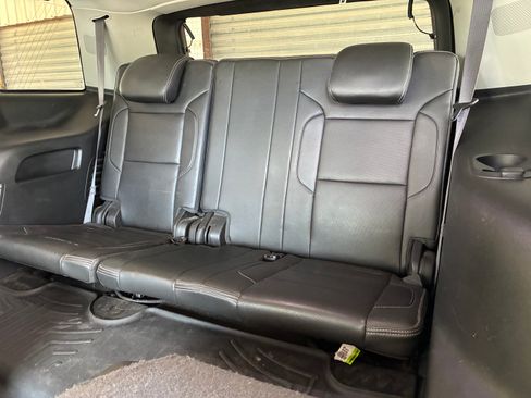 Used 2017 GMC Yukon Denali RWD image 13