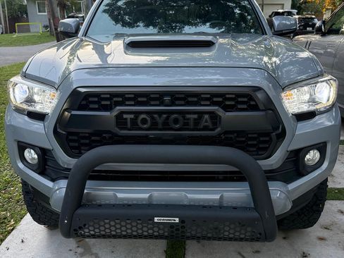 Used 2021 Toyota Tacoma TRD Sport image 1