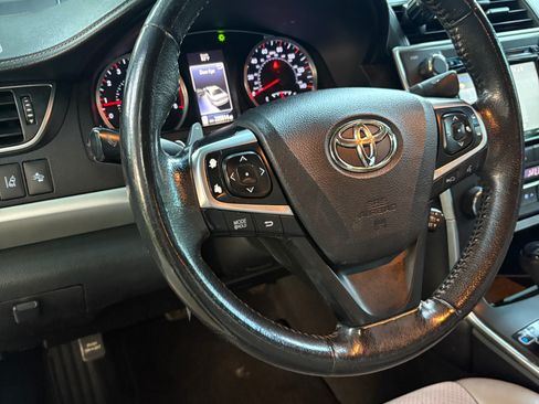 Used 2015 Toyota Camry XSE w/ Advanced Technology Package FWD image 6