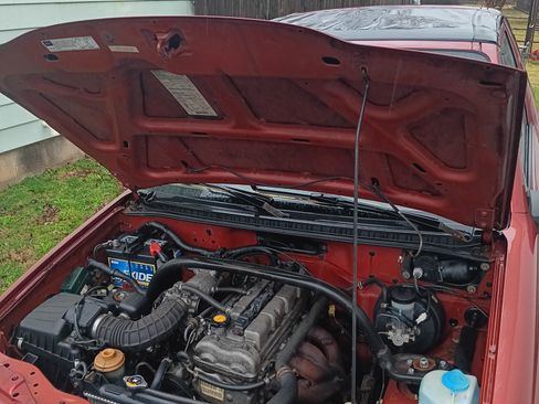 Used 2000 Chevrolet Tracker 4WD Convertible image 6