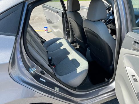 Used 2015 Hyundai Accent GLS FWD image 28