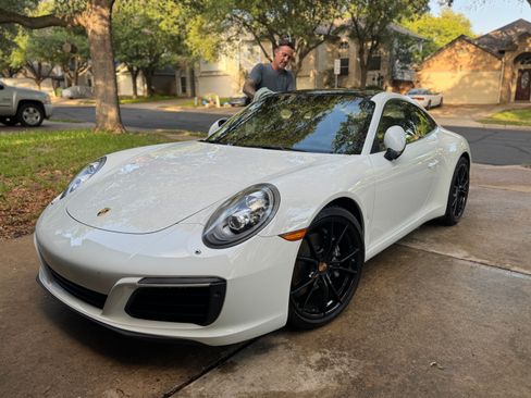 Used 2017 Porsche 911 Carrera image 1