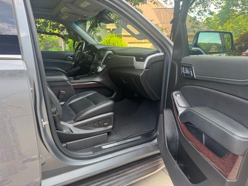 Used 2019 GMC Yukon XL SLT AWD/4WD image 16