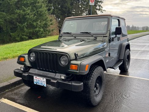Used 1998 Jeep Wrangler Sahara image 1