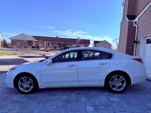 Used 2011 Acura TL Sedan 4D image 16