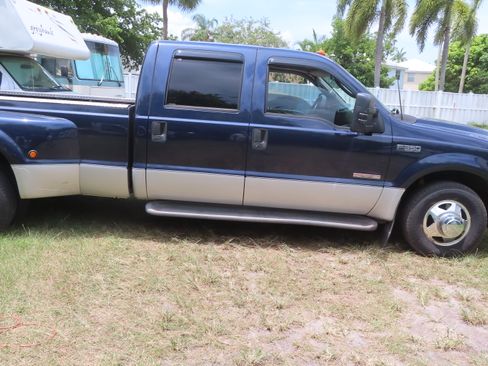 Used 2003 Ford F350 XL RWD image 4