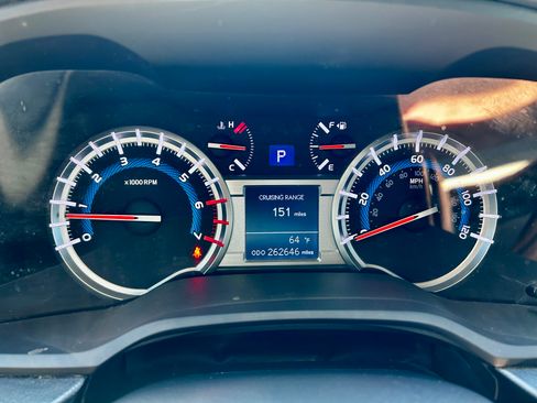 Used 2014 Toyota 4Runner Trail image 12