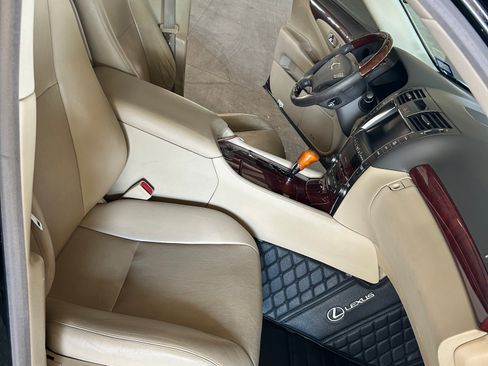 Used 2007 Lexus LS 460 image 11