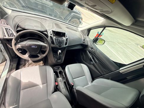 Used 2017 Ford Transit Connect XL image 4