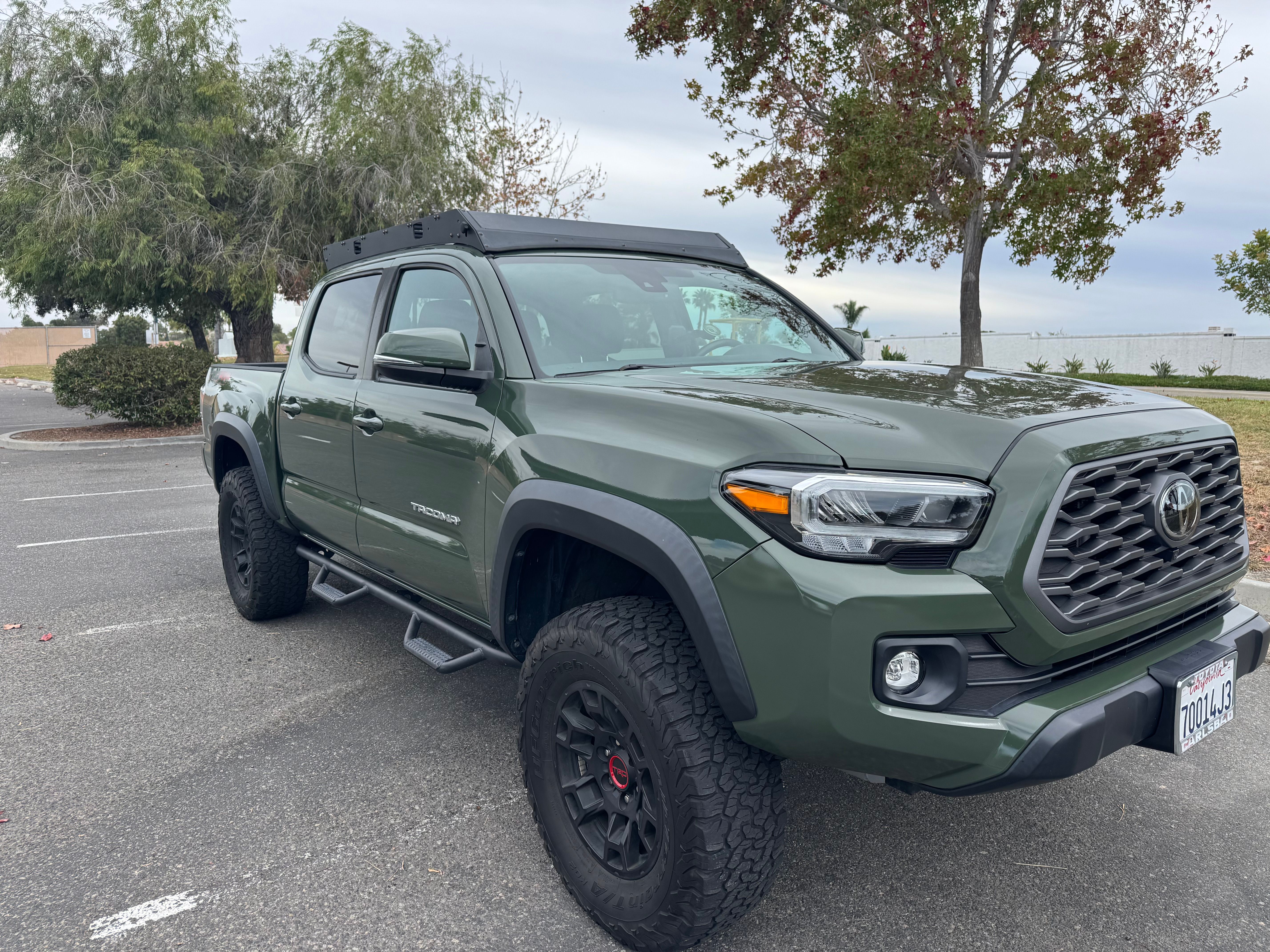 Used 2022 Toyota Tacoma TRD Off-Road w/ TRD Premium Off Road Package AWD/4WD image 13
