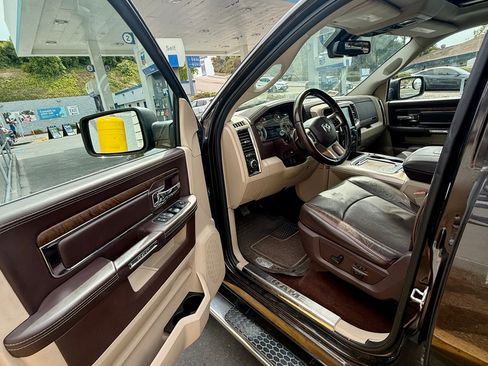 Used 2017 RAM 1500 Laramie Longhorn w/ Convenience Group AWD/4WD image 6