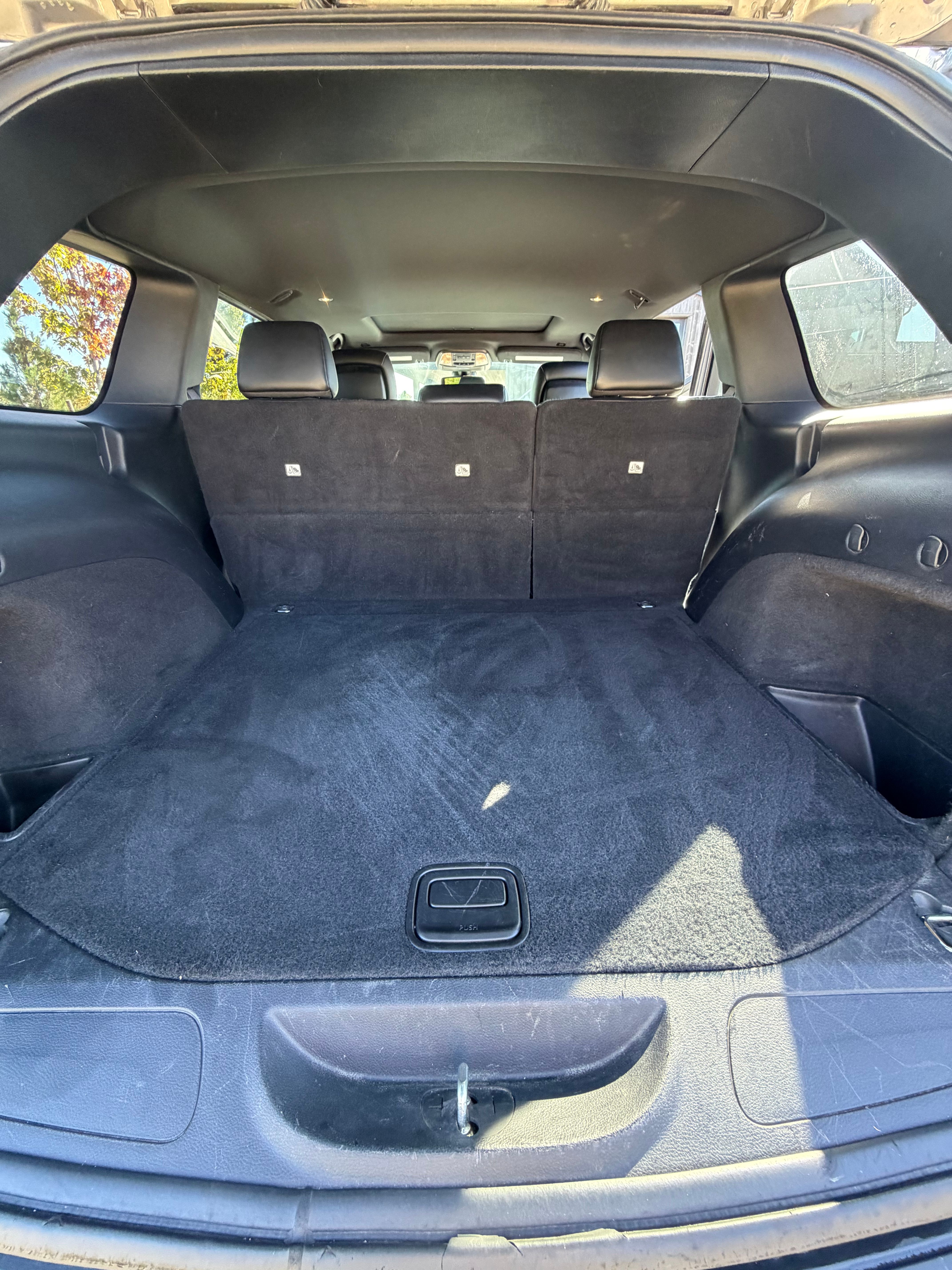 Used 2019 Jeep Grand Cherokee Altitude AWD/4WD image 18