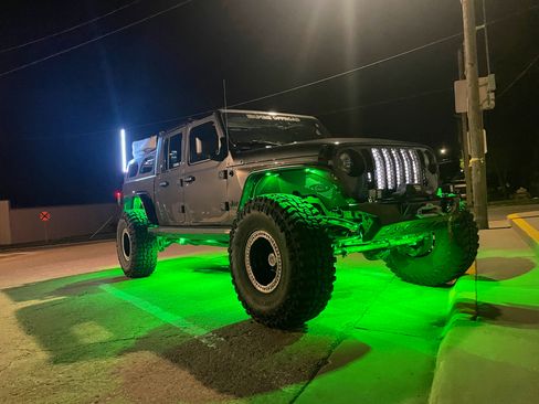 Used 2020 Jeep Gladiator Sport w/ Quick Order Package 24S image 26