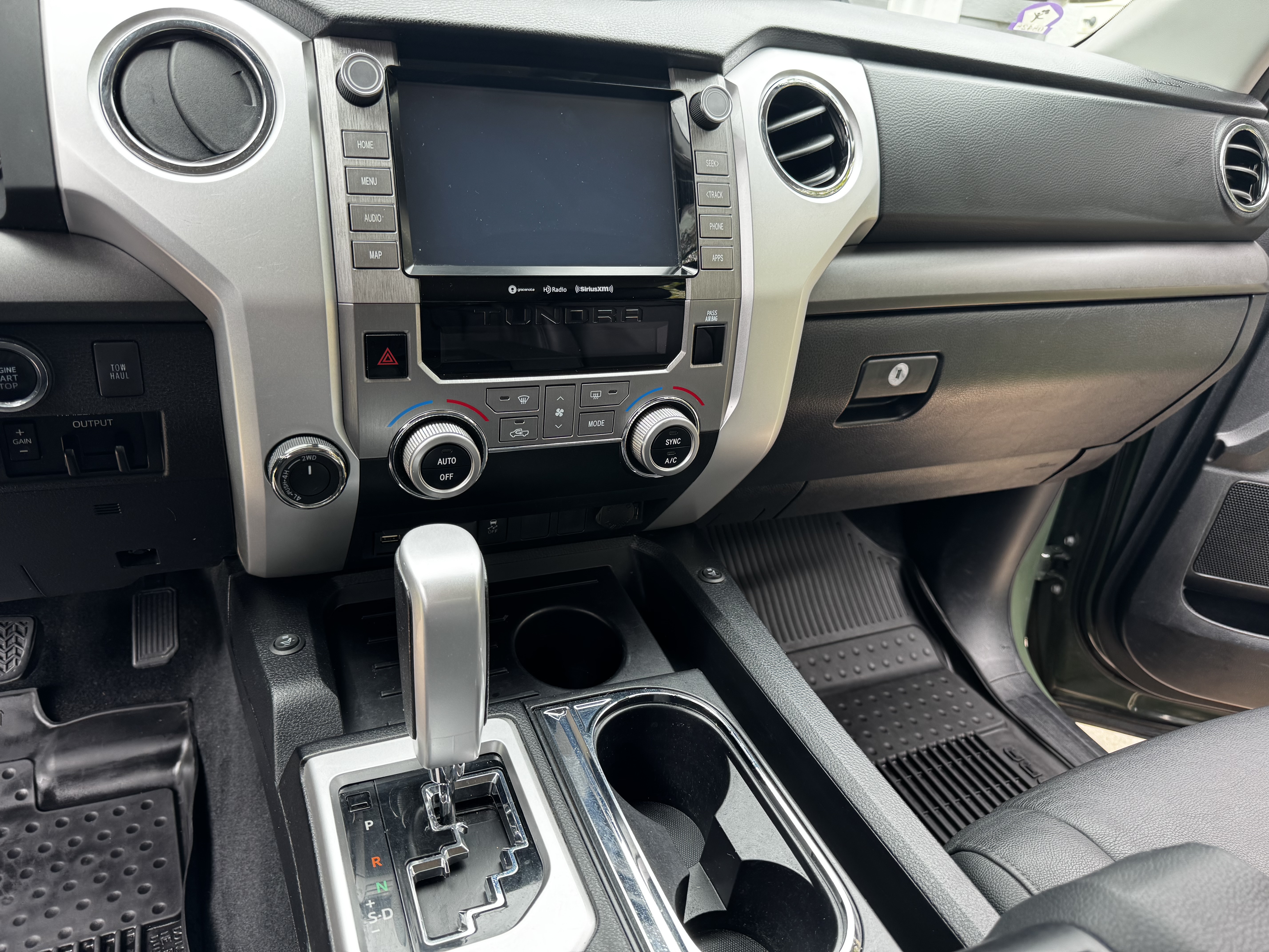Used 2021 Toyota Tundra SR5 w/ TRD Off-Road Package AWD/4WD image 12
