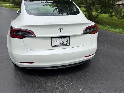 Used 2020 Tesla Model 3 Standard Range Plus RWD image 8
