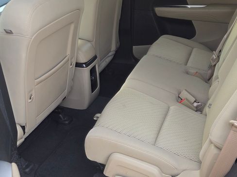 Used 2011 Dodge Journey Mainstreet w/ Safe & Sound Group image 11