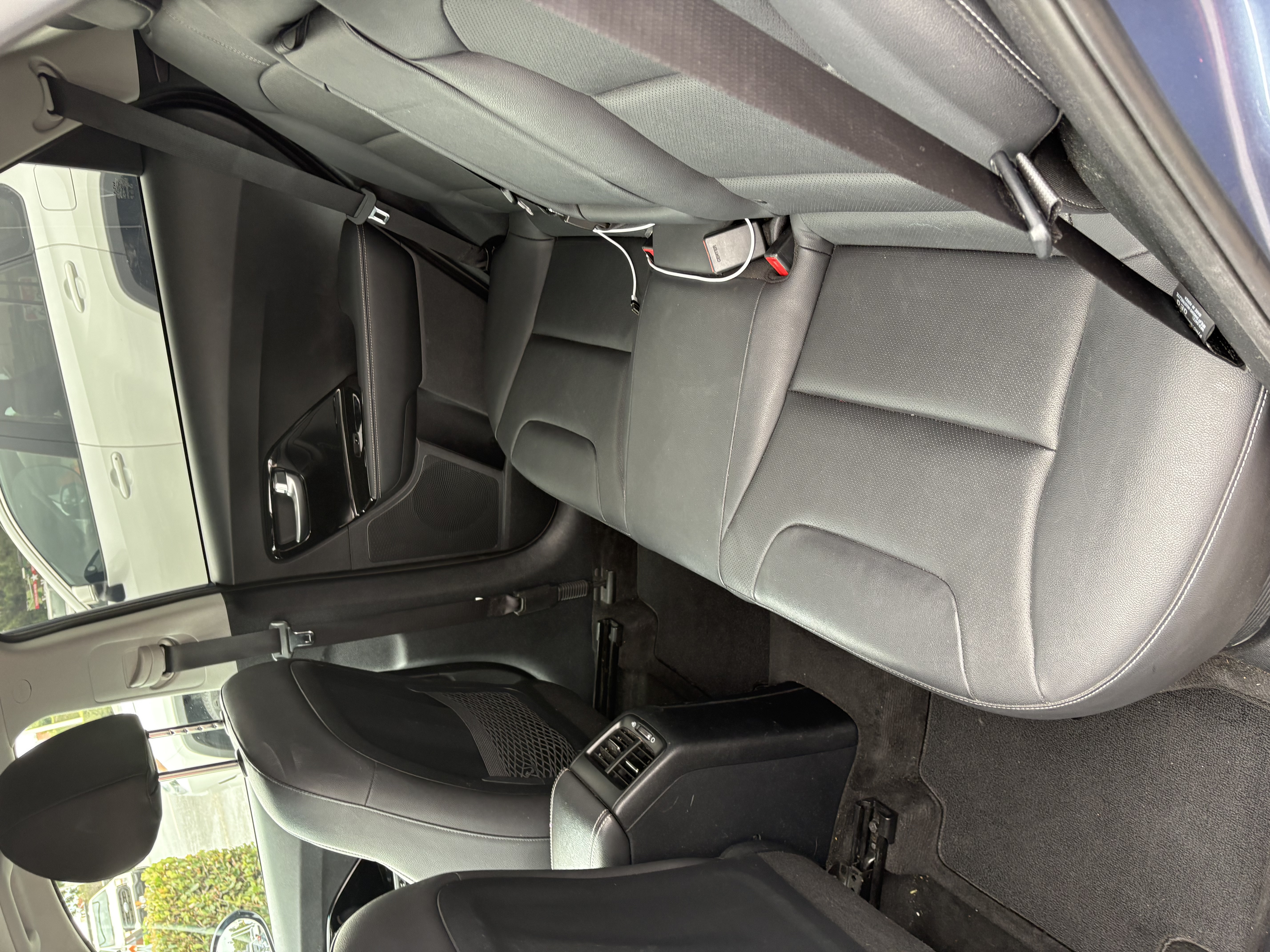 Used 2022 Kia Niro EX Premium FWD image 5