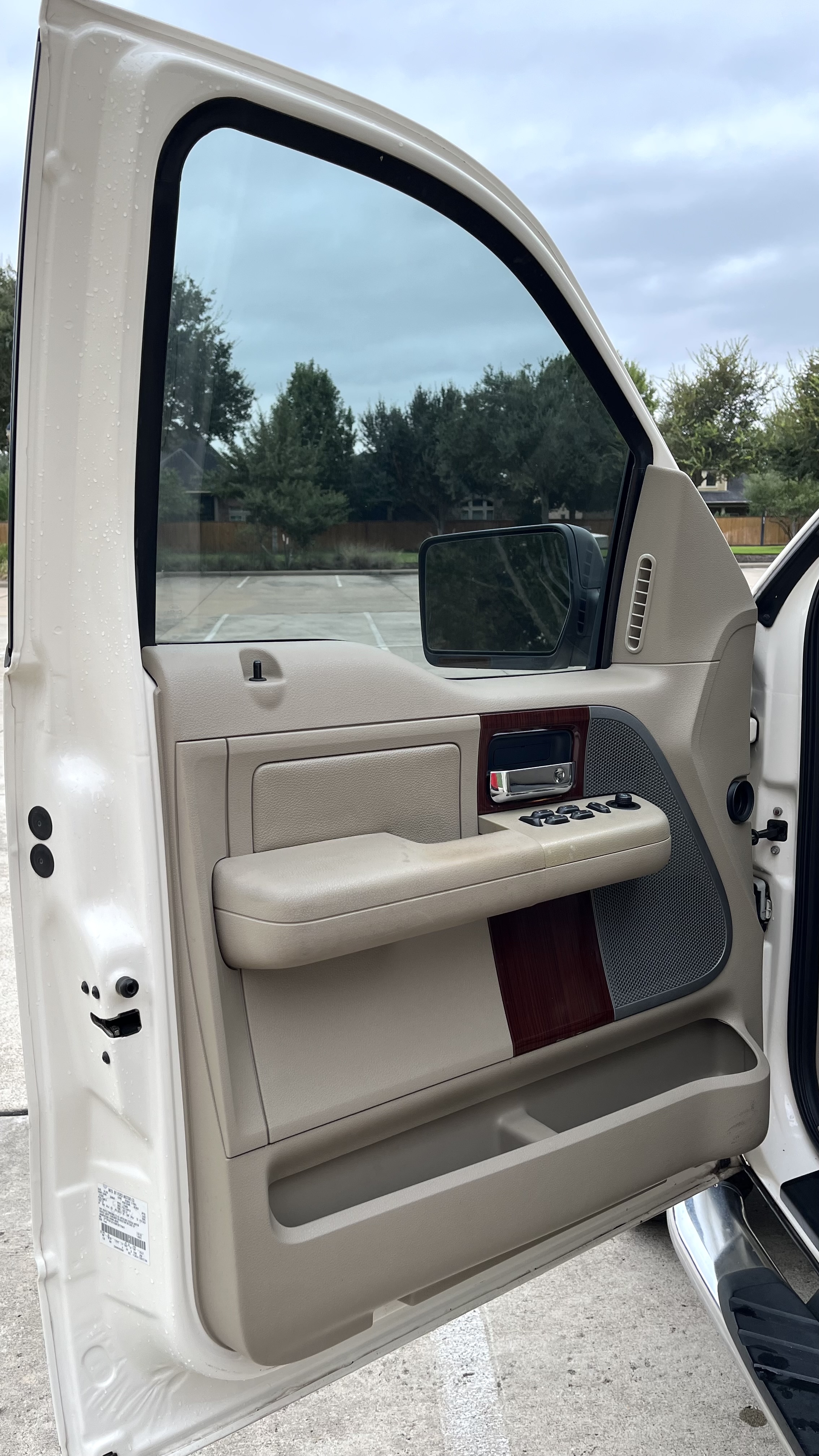 Used 2008 Ford F150 Lariat RWD image 12