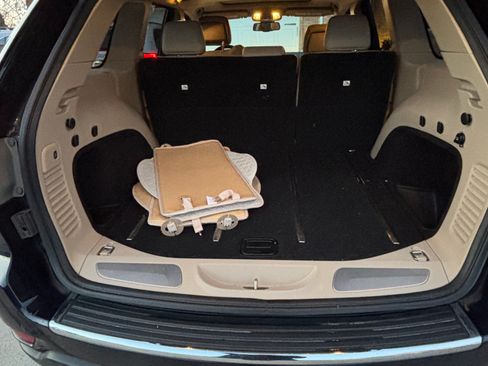 Used 2015 Jeep Grand Cherokee Limited image 20