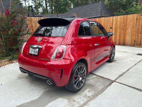 Used 2014 FIAT 500 Abarth w/ Comfort/Convenience Group FWD image 2