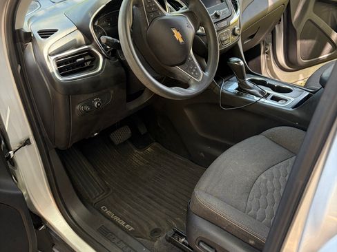 Used 2020 Chevrolet Equinox LT image 5