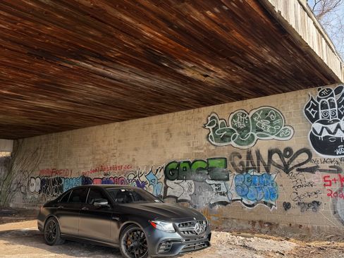 Used 2018 Mercedes-Benz E 63 AMG S image 18