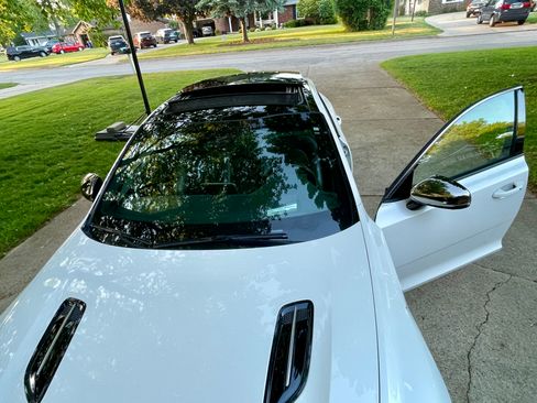Used 2019 Kia Stinger GT2 AWD/4WD image 17