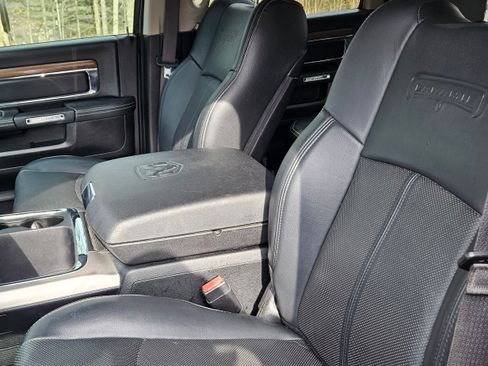 Used 2018 RAM 2500 Laramie image 9