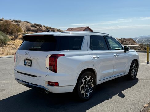 Used 2022 Hyundai Palisade Calligraphy FWD image 5