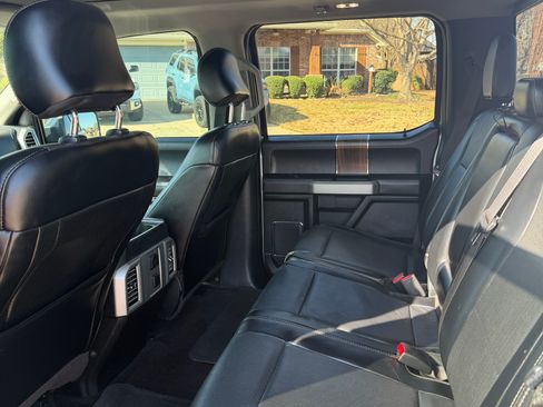 Used 2015 Ford F150 Lariat image 6