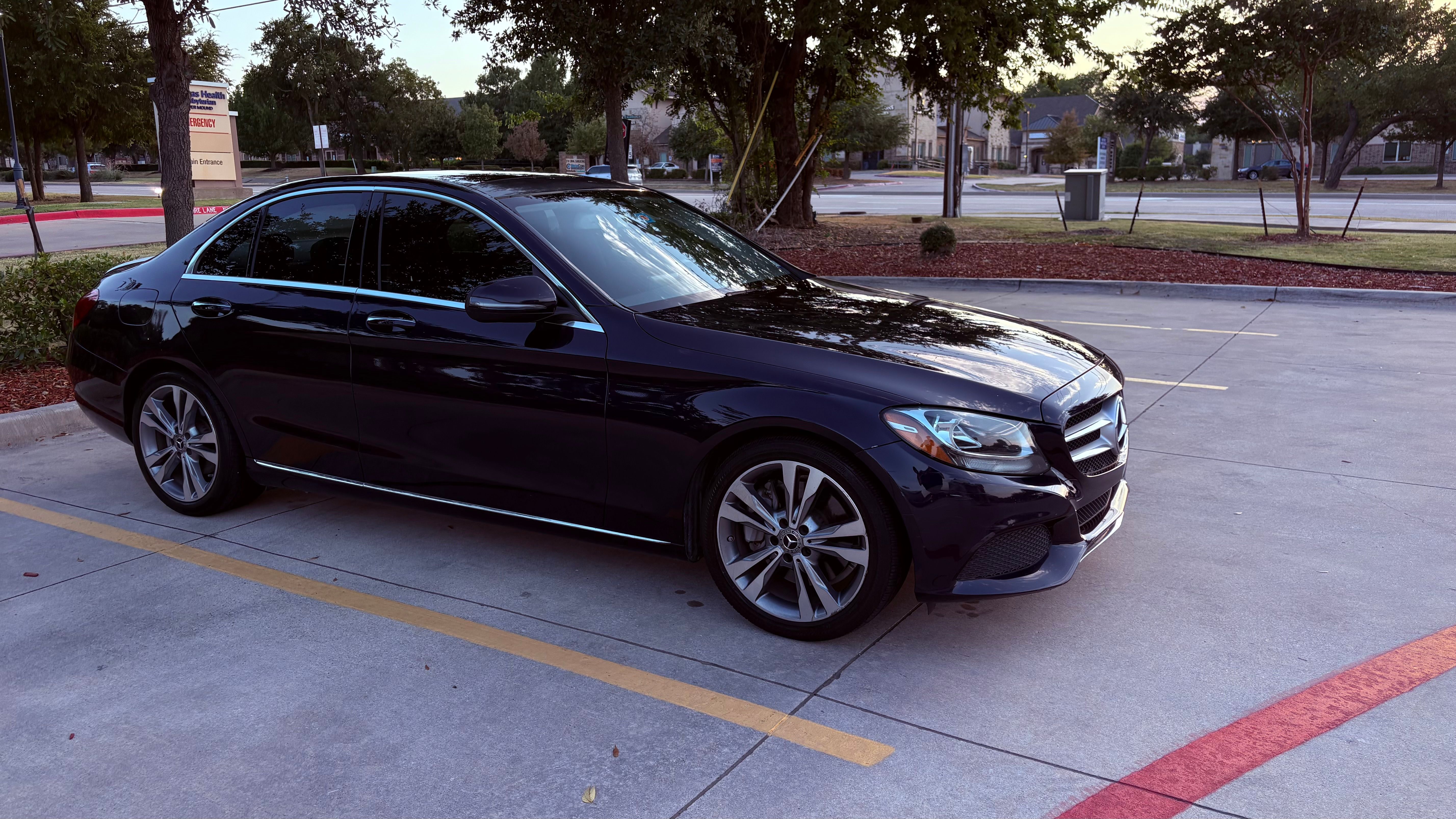 Used 2017 Mercedes-Benz C 300 Sedan image 5