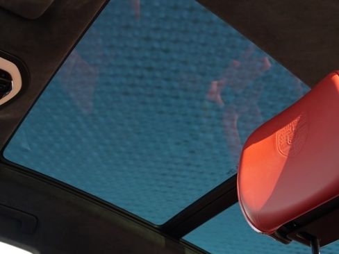 Used 2015 Porsche Macan Turbo image 22