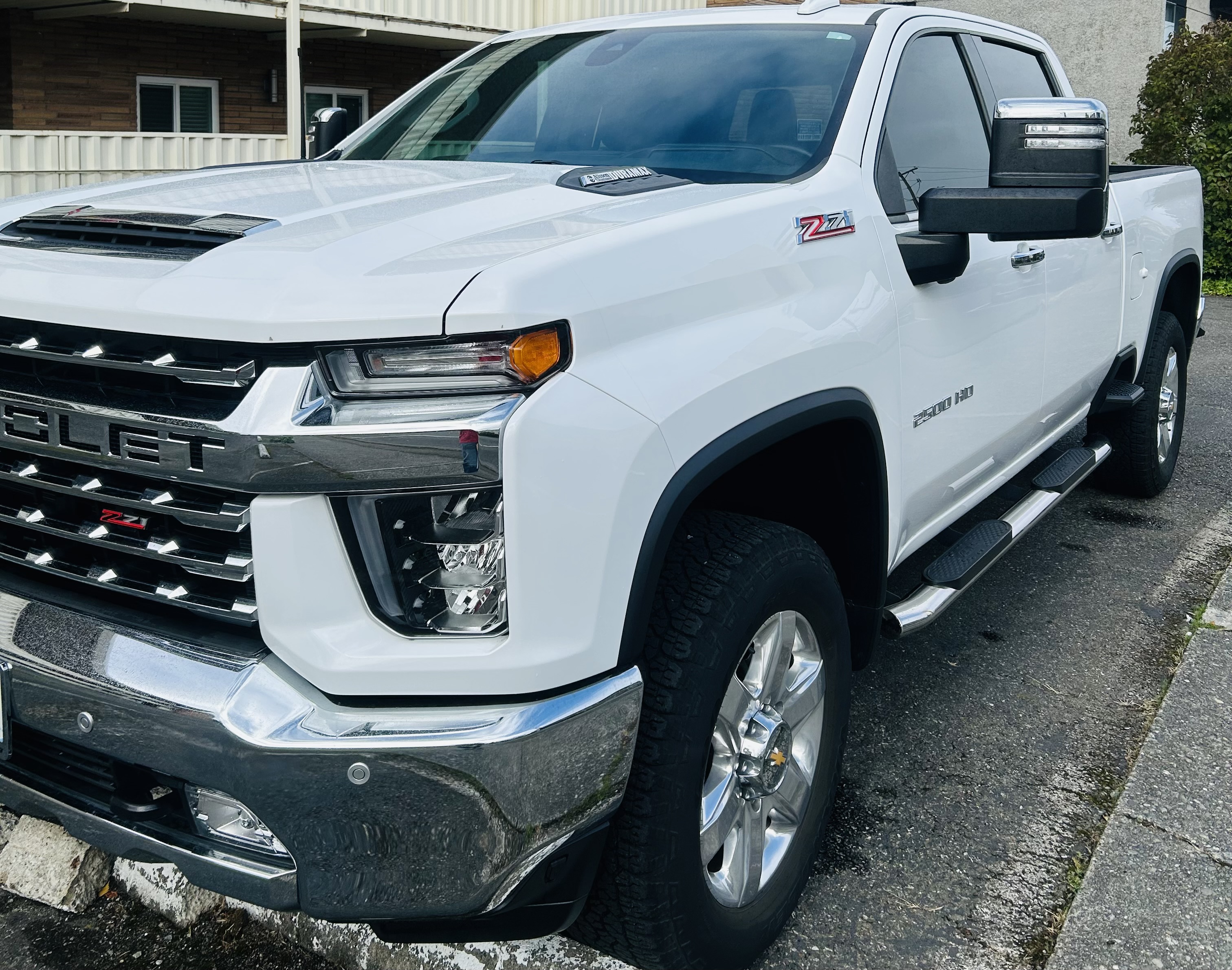 Used 2023 Chevrolet Silverado 2500 LTZ w/ LTZ Premium Package AWD/4WD image 5