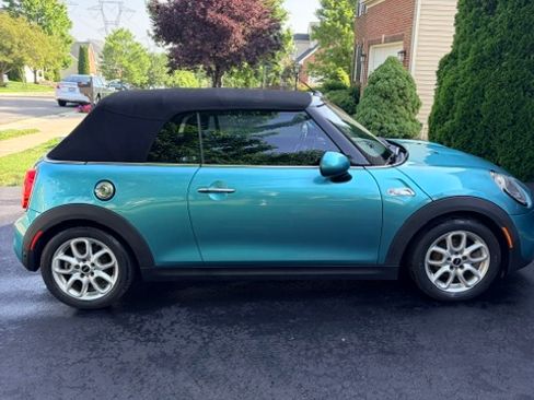 Used 2017 MINI Cooper S FWD image 1