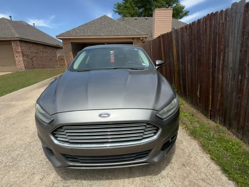 Used 2013 Ford Fusion Titanium FWD image 1