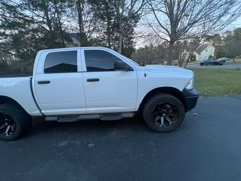 Used 2019 RAM 1500 Tradesman image 13