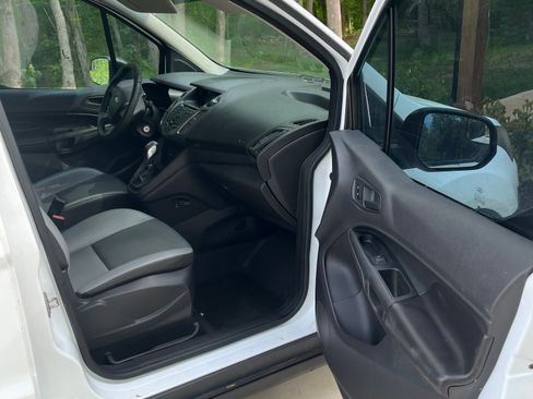 Used 2014 Ford Transit Connect XL image 5