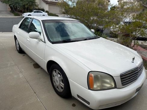 Used 2005 Cadillac De Ville Sedan image 16