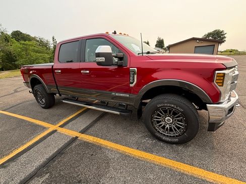 Used 2019 Ford F350 Lariat w/ Lariat Ultimate Package AWD/4WD image 10