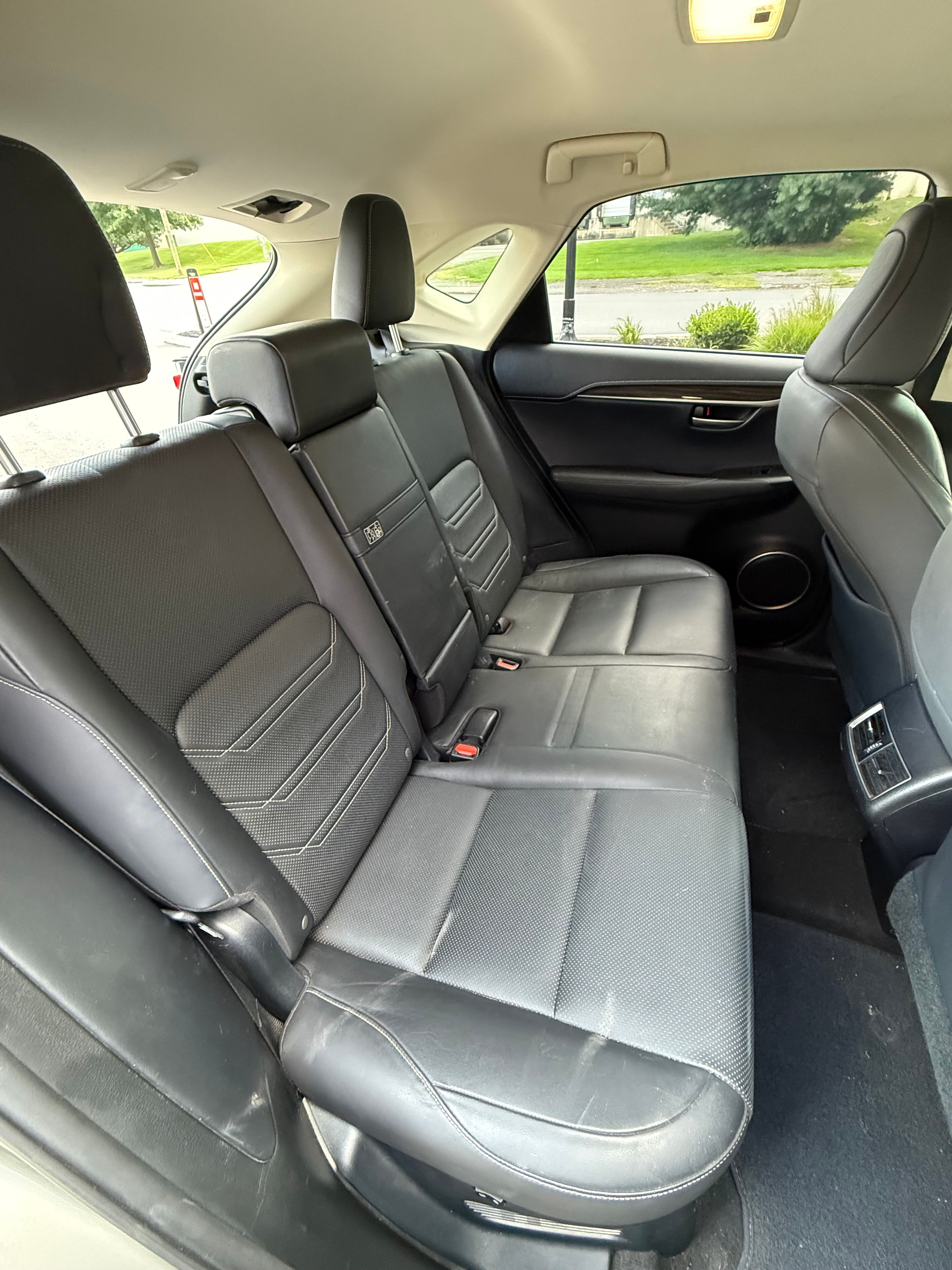 Used 2015 Lexus NX 200t FWD w/ Luxury Package image 13