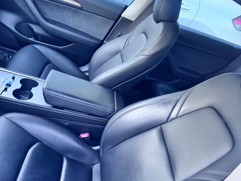 Used 2023 Tesla Model 3 Standard Range image 16