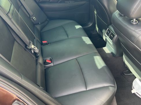 Used 2018 INFINITI Q50 Luxe w/ Essential Package (3.0T Luxe) image 8