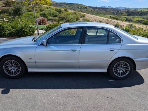 Used 2003 BMW 530i Sedan image 10